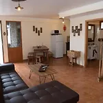 Maria Quinta 13 