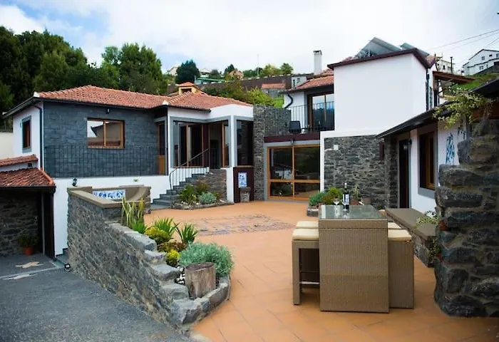 Maria Quinta 13  Maria Quinta Calheta (Madeira)