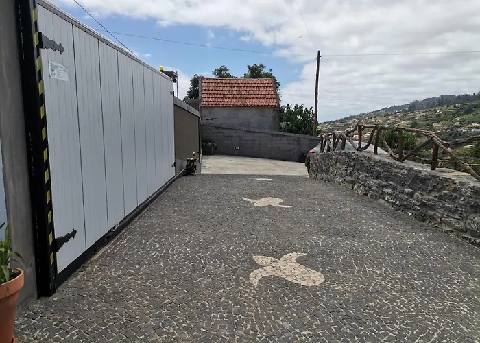 Maria Quinta 13  Maria Quinta Calheta (Madeira)