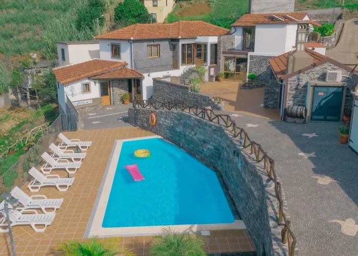 Maria Quinta 13  Maria Quinta Calheta (Madeira)