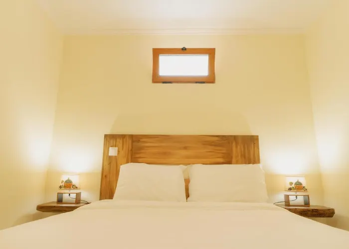 Maria Quinta 13  Maria Quinta Calheta (Madeira)