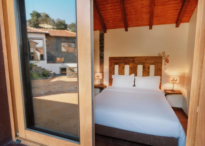 Maria Quinta 13  Maria Quinta * Calheta (Madeira)