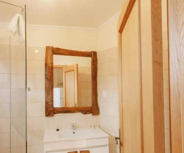 Maria Quinta 13  Maria Quinta Lodge *