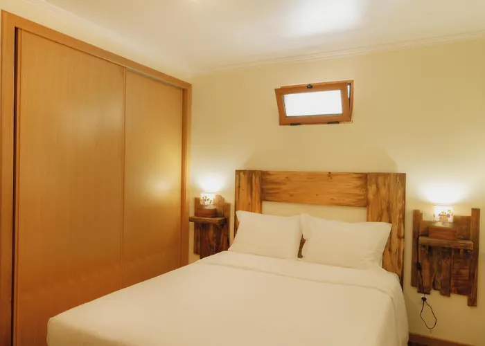 Maria Quinta 13  Maria Quinta Lodge Calheta (Madeira)